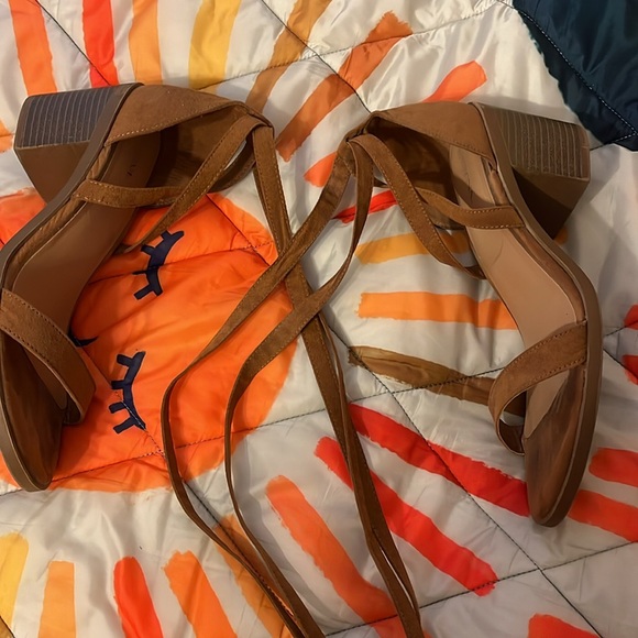 Shoe Bundle - Picture 4 of 13